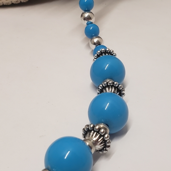 Beautiful Blue Beaded Blooming Squash STYLE Necklace - Picture 6 of 9